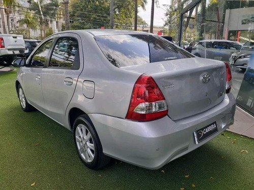 Imagem 3 de 12 de Etios 1.5 X Plus Sedan 16v Flex 4p Automático