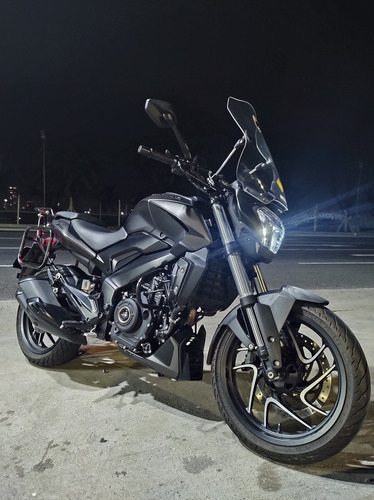 Bajaj Dominar