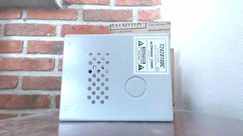 Fuente De Alimentación Ac Altronix (Usado)