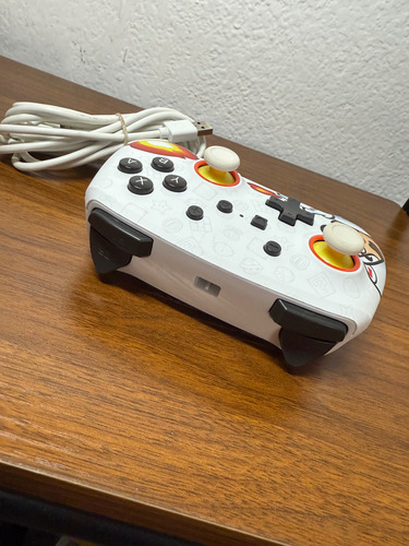 Control Alámbrico Nintendo Switch Fire Powera Color Blanco (Usado)