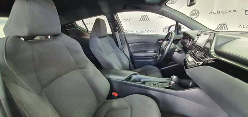 Imagen 13 de 15 de Toyota C-hr 2019 2.0 Base Cvt