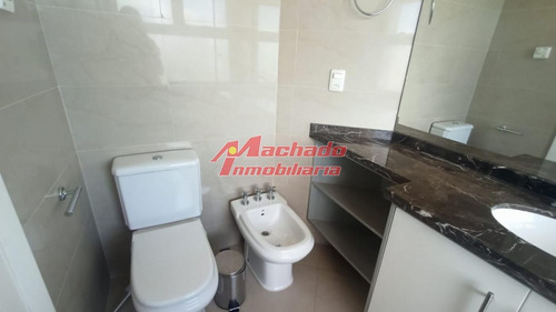 Imagen 12 de 14 de Venta De Apartamento De Tres Dormitorios En Punta Del Este