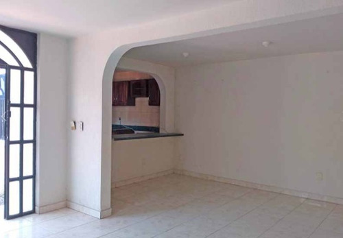 Imagen 3 de 13 de Jardines De Celaya, Casa En Venta, Celaya, Guanajuato