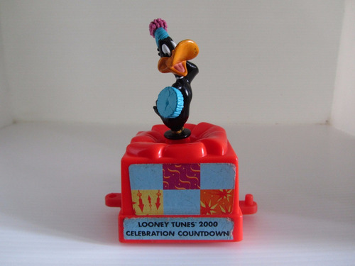 Pato Lucas En Carro Alegorico Looney Tunes 2000 Countdow