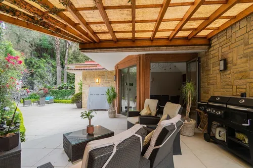 En Venta Casa En Rio Escondido Con Seguridad , A Pasos De Lomas Hipodromo