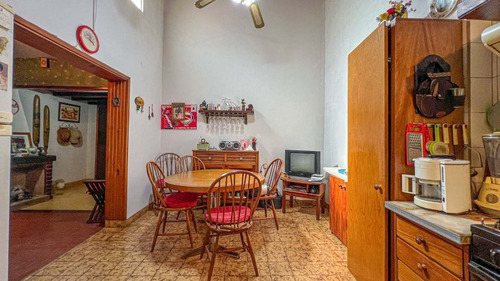 Casa 2 Ambientes Barrio L. De Gomara Apto Credito