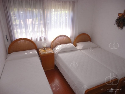 Imagen 10 de 30 de Punta Del Este, Chalet Con Gran Capacidad.