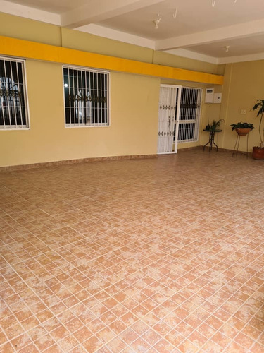 Imagen 3 de 8 de Casa En Venta - Urb. Caujaro Ma