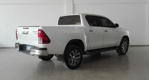 Imagen 9 de 11 de Toyota 2018 Hilux L/16 2.8 Dc 4x2 Tdi Srx At6