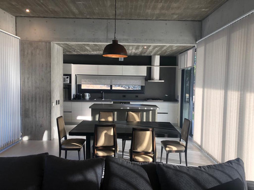 Casa En Venta Costa Esmeralda, Barrio Residencial Ii.