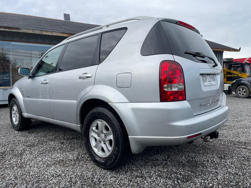 Ssangyong Rexton 2.7 Hdi 4x4 At 2012