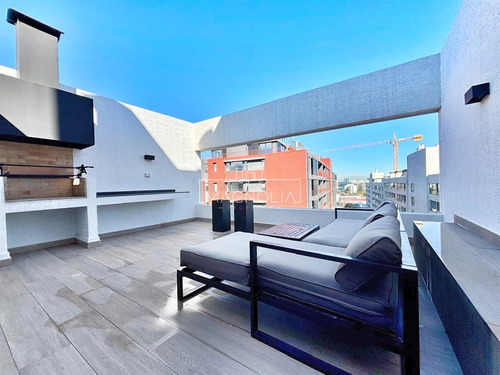 Departamento En Venta De 2 Dorm. En Las Condes