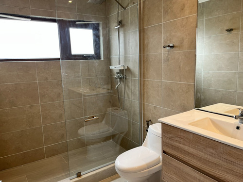 Casa En Venta En Maitencillo, A Pasos De La Playa Y Comercio