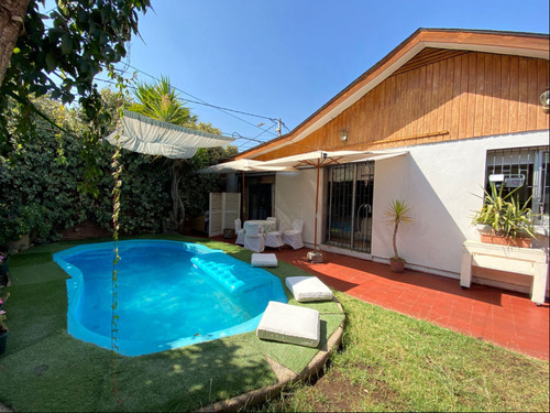 Imagen 1 de 30 de Venta Casa 4 Dormitorios Santiago