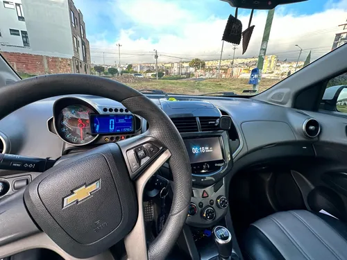 Chevrolet Sonic 1.6 Lt 5 p