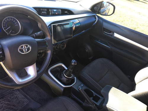 Toyota 2017 Sr 4x4