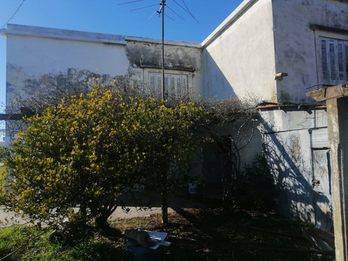 Imagen 8 de 24 de Vende Casa De 2 Plantas En Camino Mendoza A 500 Metros De La Perimetral