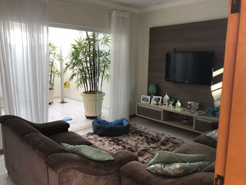 Imagem 1 de 21 de Casa Em Assis, Com 03 Dormitórios Sendo 01 Suíte Master. - 1205