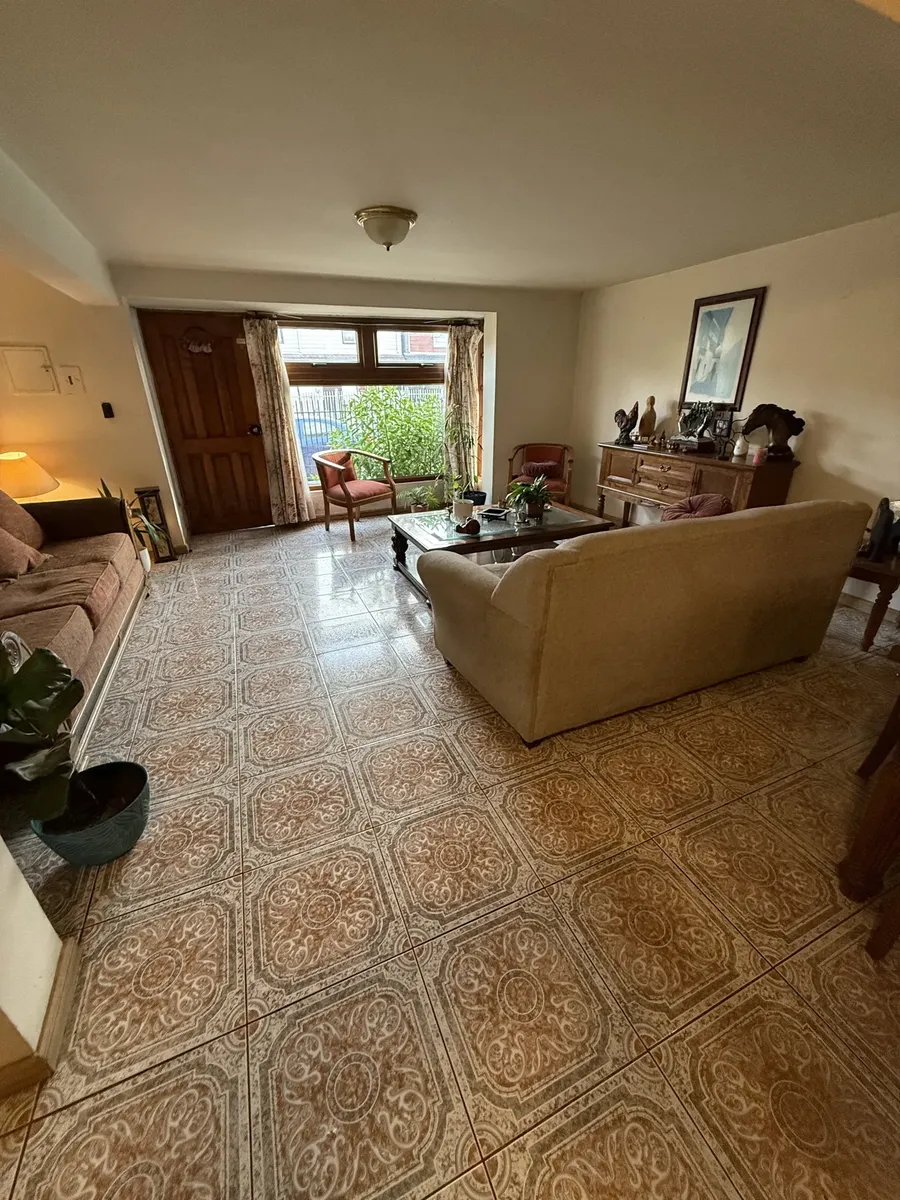 Imagen 1 de 20 de Amplia Casa De 4 Dormitorios Con Espacio Para Emprendimiento