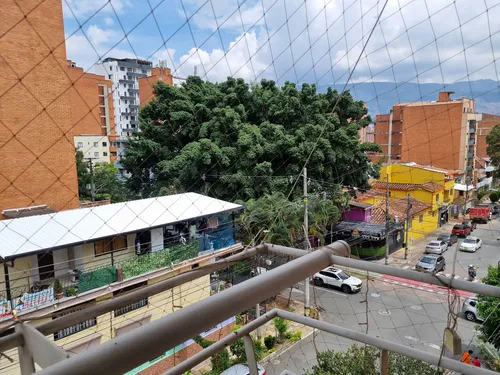Apartamento Duplex En Venta En Laureles
