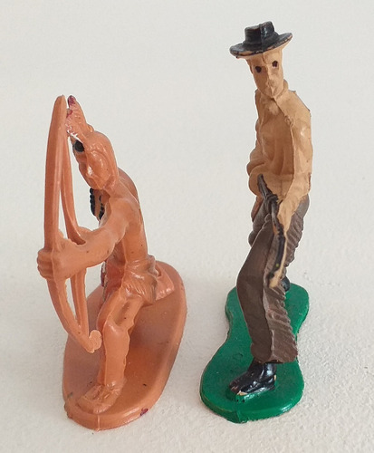 Imagen 4 de 7 de Set X 2 Figuras Oeste Indio Cowboy Soldadito Plastico Retro