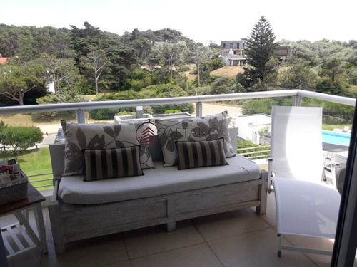 Imagen 4 de 11 de Apartamento En Venta Y Alquiler, Brava, Punta Del Este, 2 Dormitorios. - Punta Del Este Brava