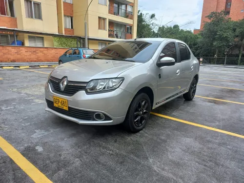 Renault Logan Intense 1.6 Mecánico