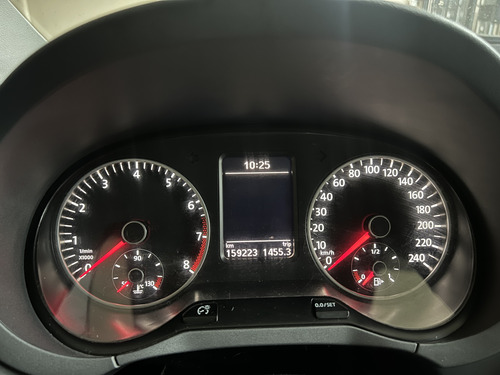 Volkswagen Suran 1.6 Comfortline 101cv