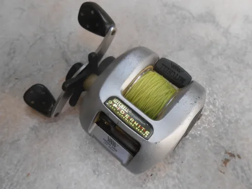 Carretilha Mitchell Spidercast Sm 300 Manivela Direita Japão Carretilha Mitchell Spidercast Sm 300 Manivela Direita Japão