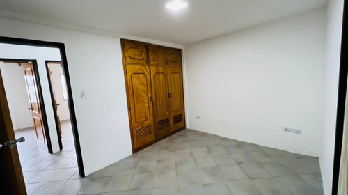 Imagen 6 de 14 de Casa Urb Exclusiva Gabriela Country, Sector Castellana. Adlz