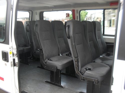 Peugeot Boxer 2.3 15 Lugares Completa 2016