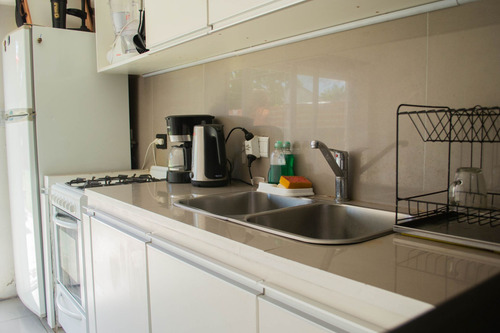 Venta Casa 2 Ambientes Con Terreno Muy Amplio