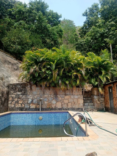 Annic Coronado Vende Exclusiva Quinta En El Trigal Norte Ref. 280396