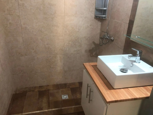Apartamento Dos Dormitorios. Alquiler. Centro. Gc Gratis 3m