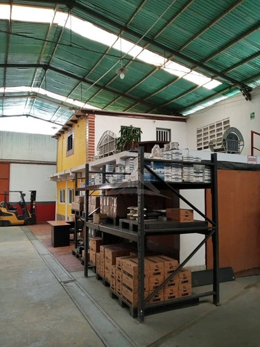 Imagen 3 de 17 de Vendo Galpón En La Vía Alterna A 100 Mts De La Entrada De Barrio Sucre