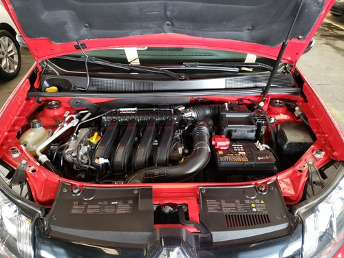 Imagen 12 de 13 de Renault Sandero 2017 2.0 R.s. L Mt