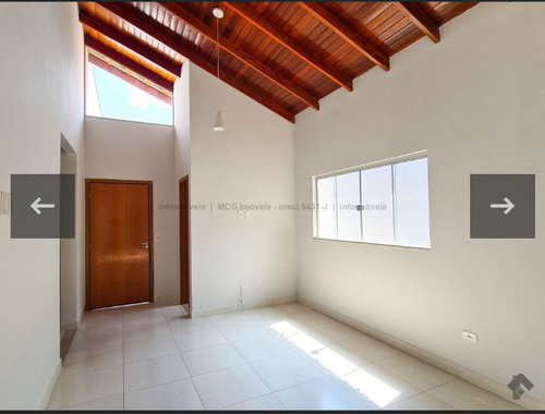 Casa Com 2 Suítes