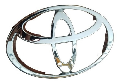 Emblema Insignia Escudo Parrilla Toyota Hilux 05/15