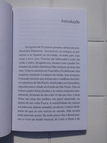 Livro Mamonas Assassinas O Breve Vôo Das Longas Asas 1997