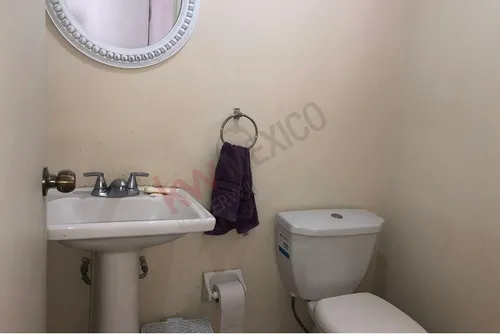 Casa En Venta En Cerrada Azor, Palma Real, Sector Viñedos