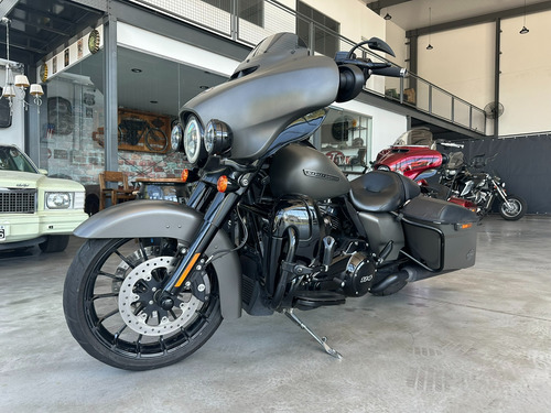 Harley Davidson Street Glide Special 114
