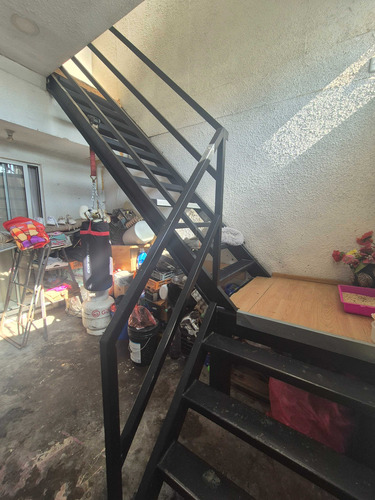 Amplia Y Comoda Casa En Colina (68779)