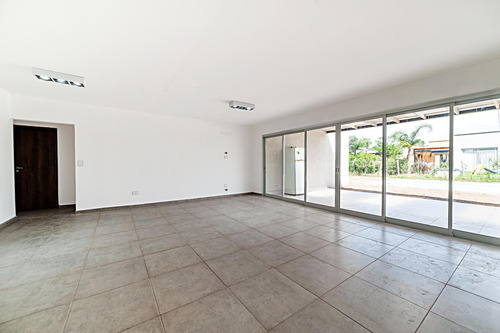 Venta Casa Pilar Del Este - San Ramon A Estrenar Con Pileta Y Jacuzzi