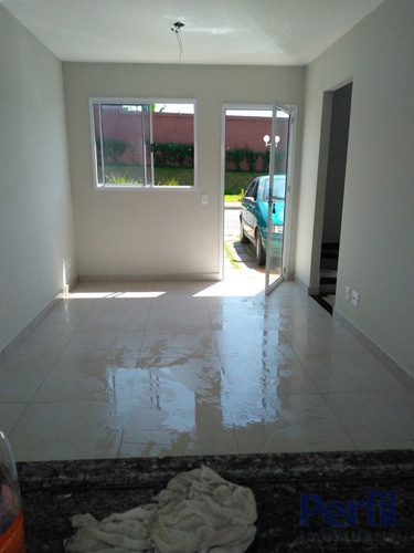 Imagem 5 de 9 de Sobrado - 2 Dormitórios - 2816