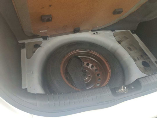 Imagem 13 de 13 de Hyundai Hb20 Comfort Plus 1.6 16v Mt6