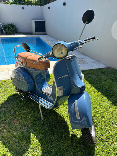 Piaggio Vespa P200e