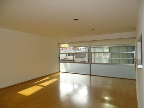 112m, Primer Piso, 3 Recamaras, Dos Baños, Dos Estacionamientos Y Bodega