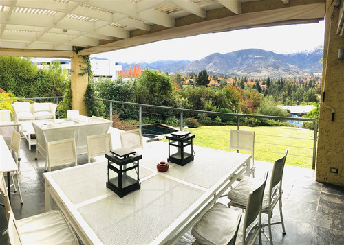 Casa En Arriendo De 6 Dorm. En Lo Barnechea