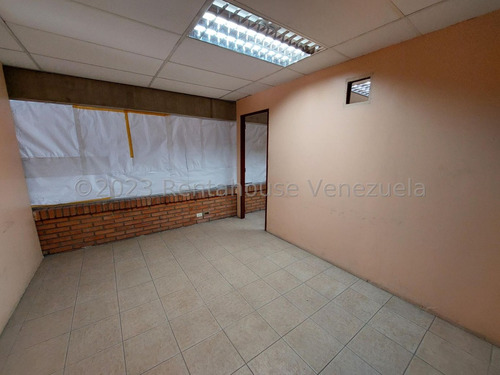 Locales Comercial En Venta En Centro Barquisimeto Lara - %%m-c-t%% Cod. 23 Guion 1 8 8 2 9