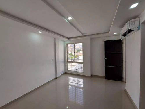 Yosmar Y Fernado Venden Townhouse En San Diego Res Brisas Del Valle El Remanso